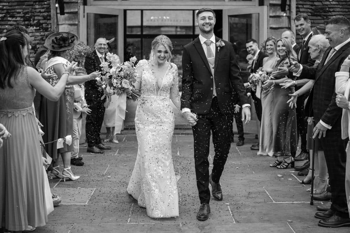 Wedding photographer for Silchester Farm - wedding photographer for Hampshire and Berkshire