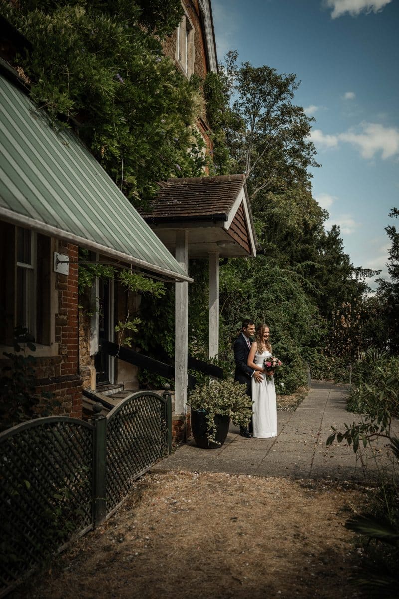 Guildford Registry Office wedding, surrey wedding photographer